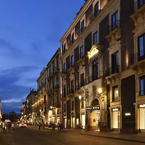 Etnea Luxury Aeroporto di Catania Fontana Rossa